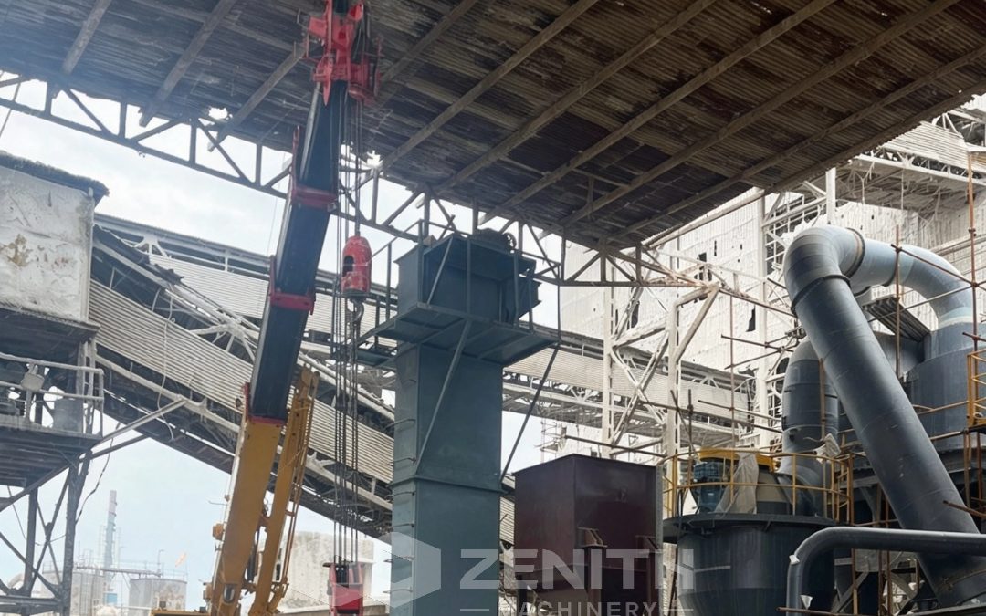 Cụm máy nghiền MTW178G và hệ thống đường ống được tích hợp vào nhà xưởng hiện hữu của nhà máy